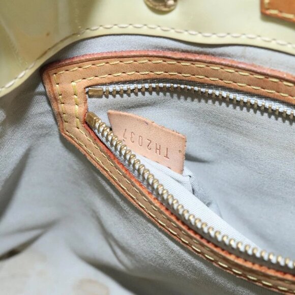 LOUIS VUITTON Monogram Vernis Reade PM Hand Bag Perle - Picture 15 of 16